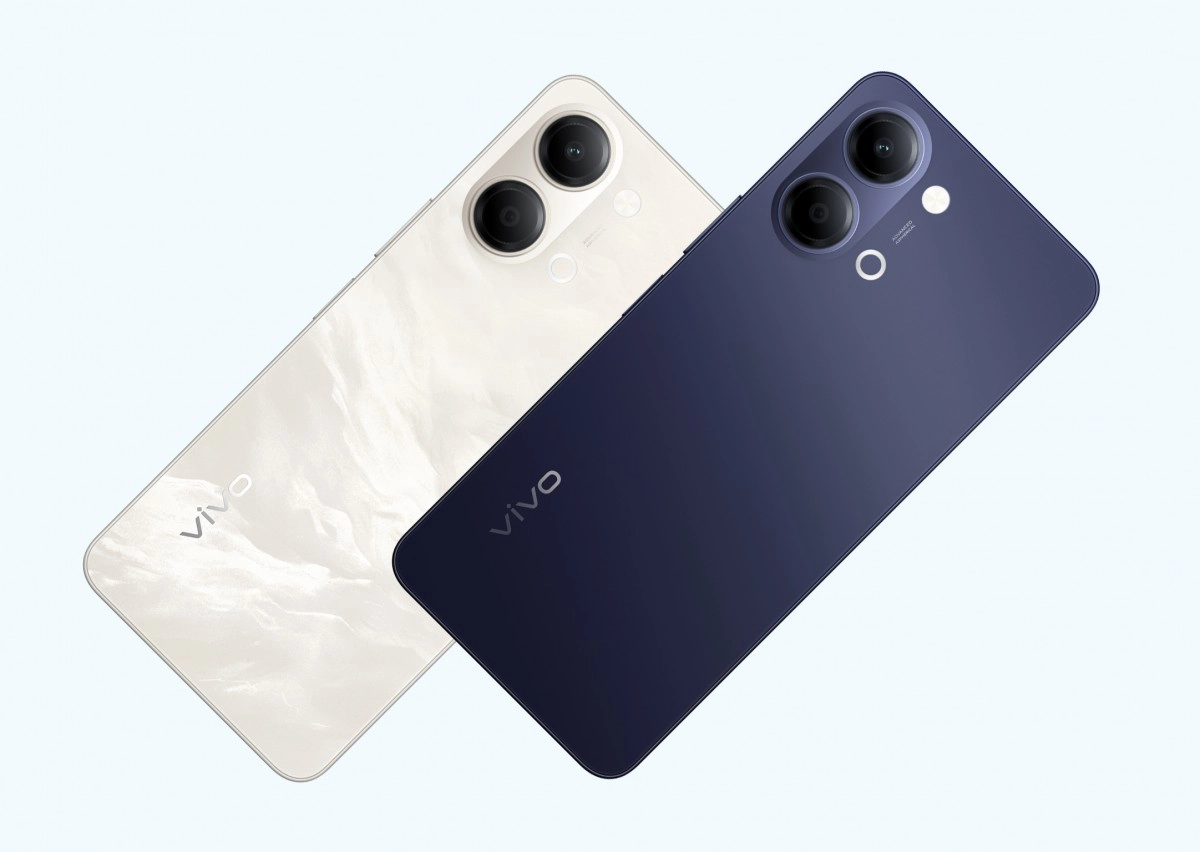 Two vivo Y05 phones, white and blue.