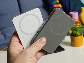 Xiaomi UltraThin Magnetic Power Banks, white and grey