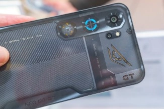 Nubia Neo gaming phone back, transparent, fan, RGB.