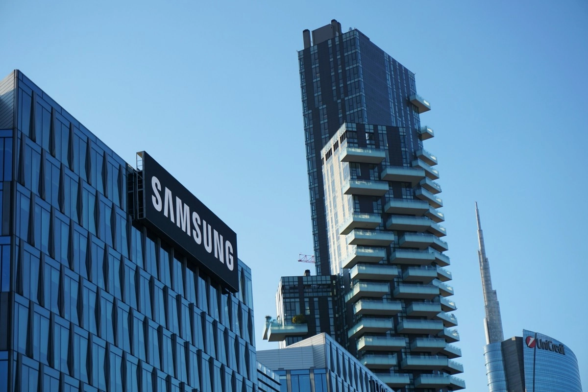 Samsung building exterior with modern skyscrapers.