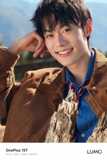 OnePlus 15T camera sample portrait of smiling man.