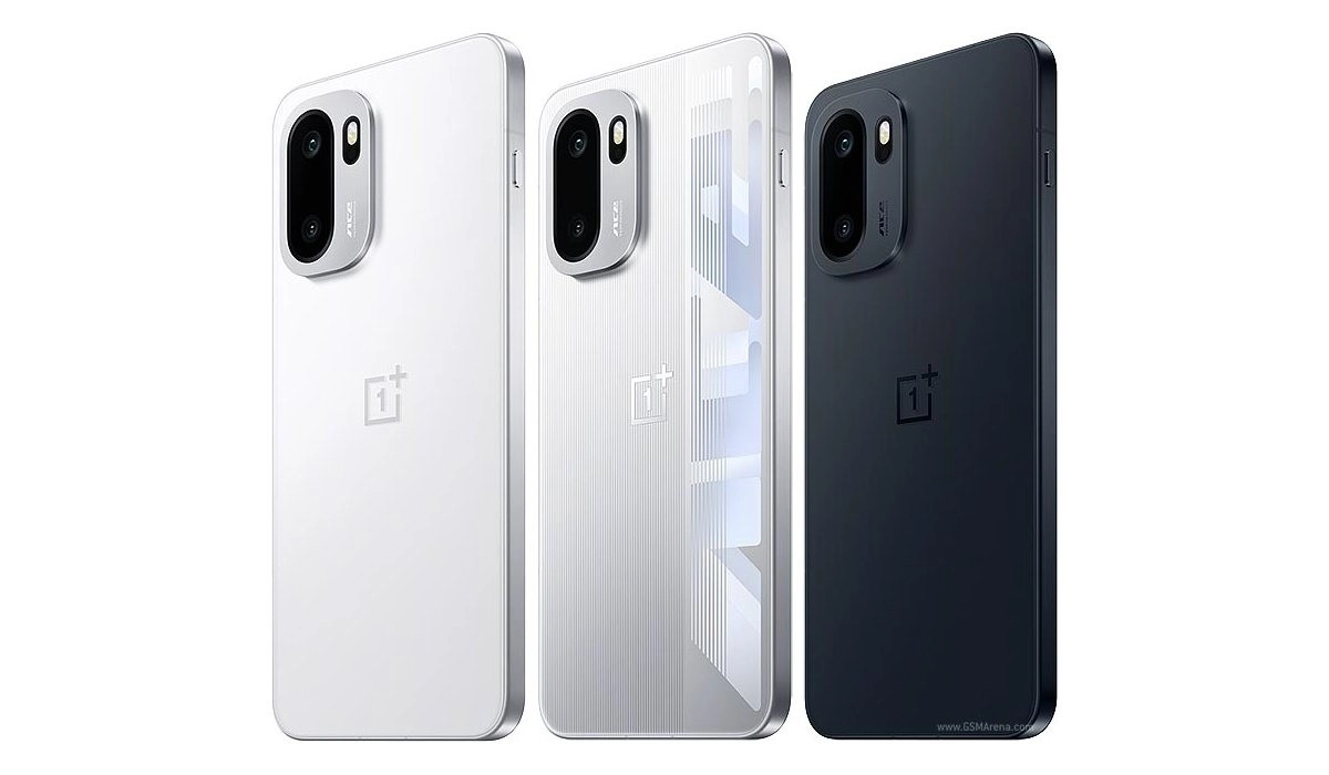 OnePlus Ace 6 Ultra phones in three colors.