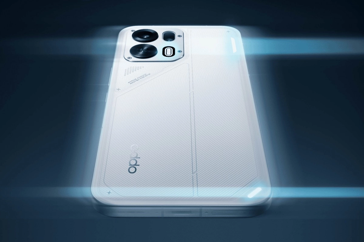 White Oppo K15 Pro+ phone with camera.