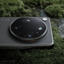 Oppo Find X9 Ultra rear camera module detail.