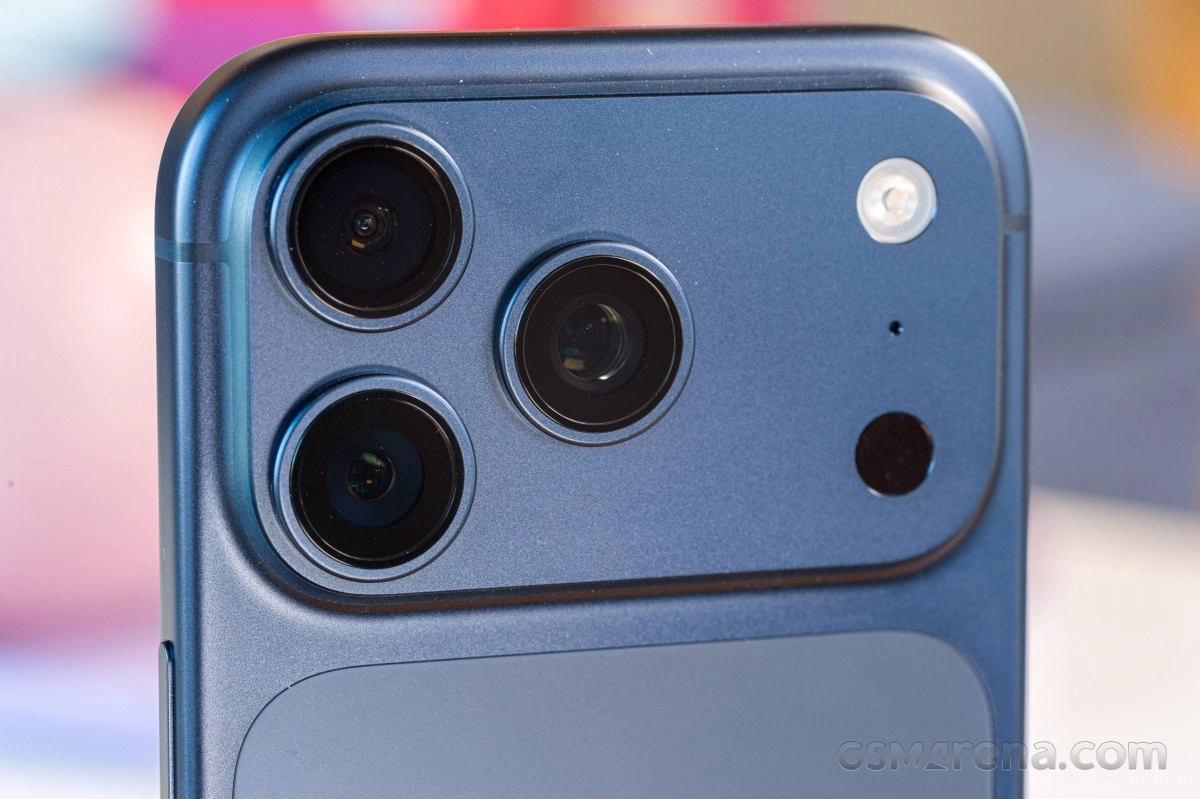iPhone 18 Pro camera module production begins.