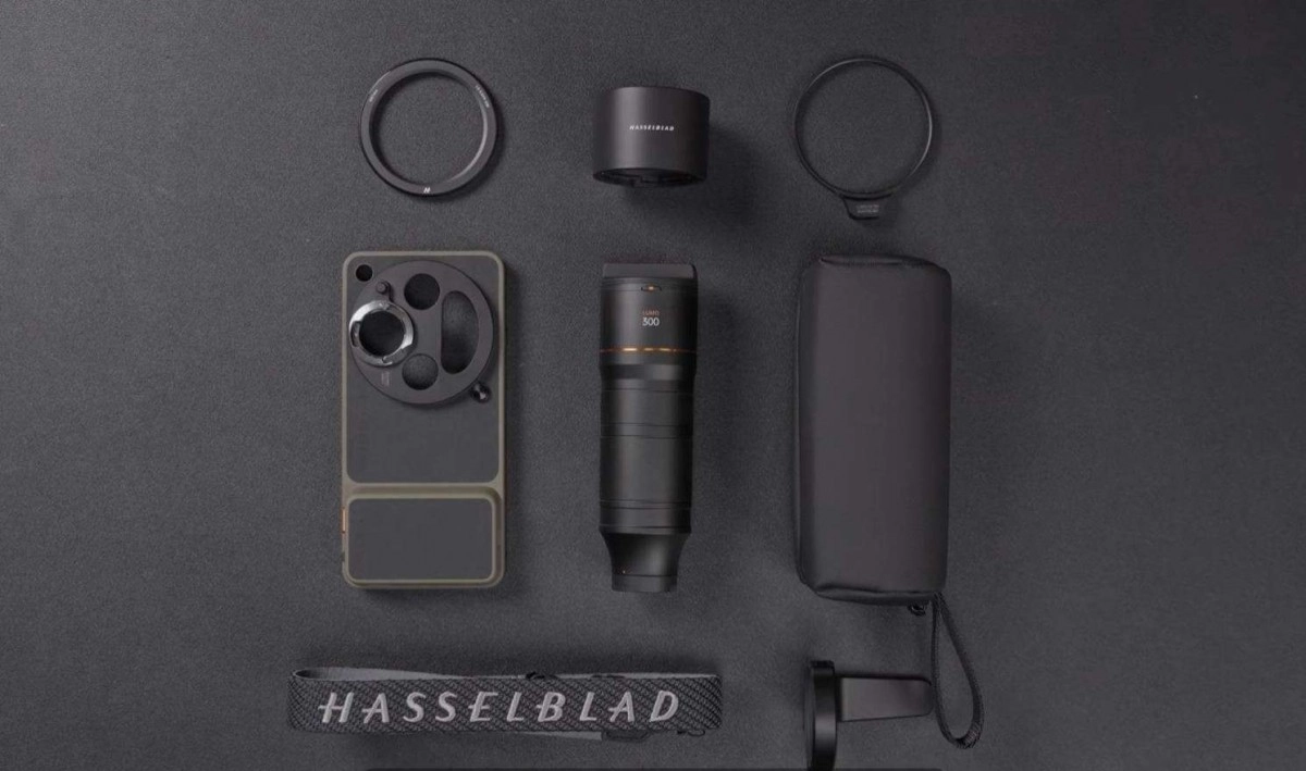 Oppo Find X9 Ultra Master Edition Hasselblad camera accessories.