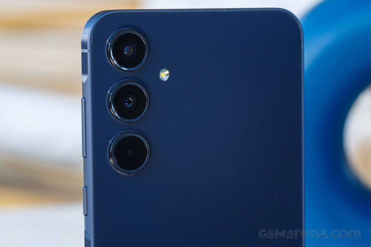 Samsung Galaxy A53/A55 rear camera array