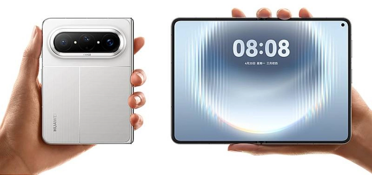 Huawei Pura X Max unfolded and folded hands.