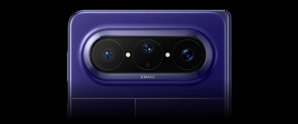 Huawei Pura X Max triple camera with Xmage branding.
