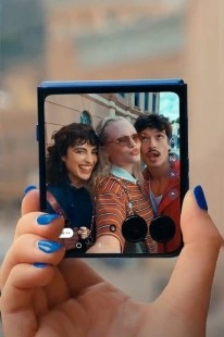 Motorola Razr 70 Ultra flip phone selfie render.