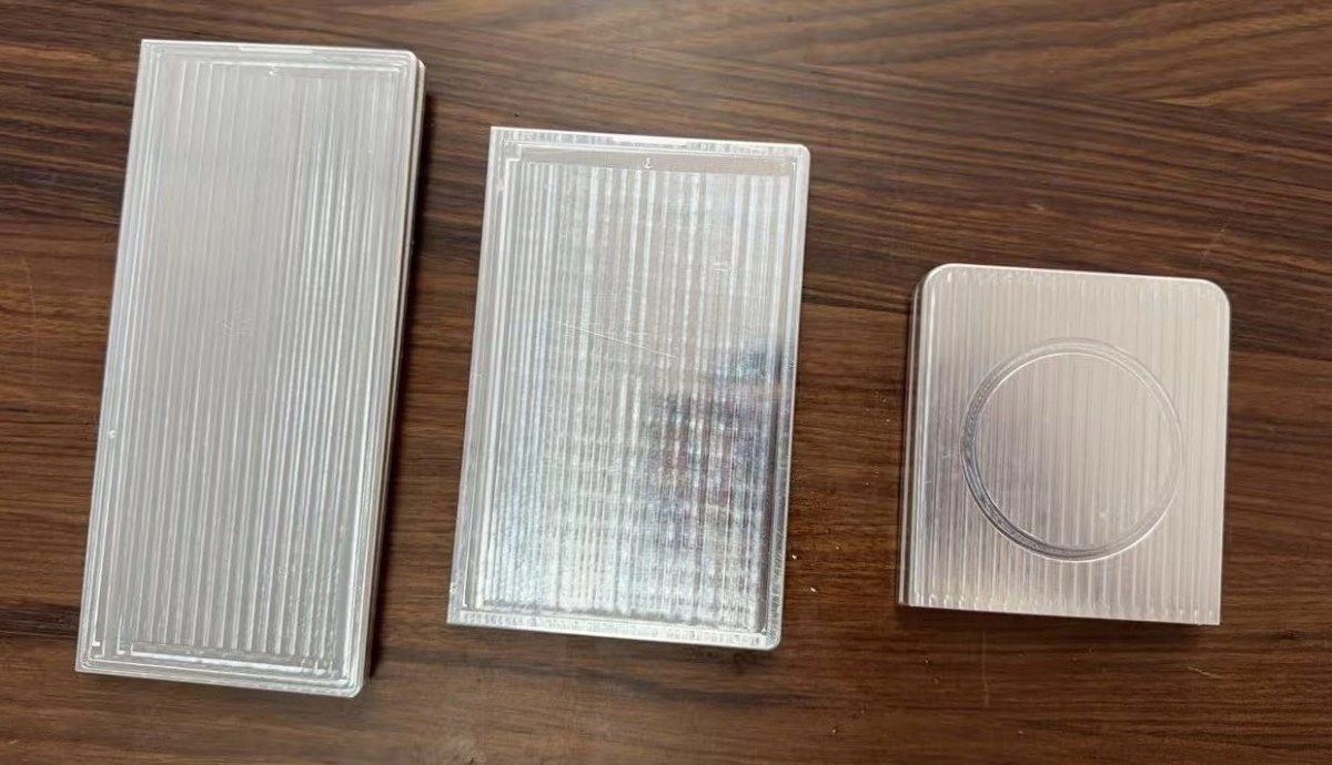 Samsung Z Fold8, Z Fold8 Wide, Z Flip8 dummy units