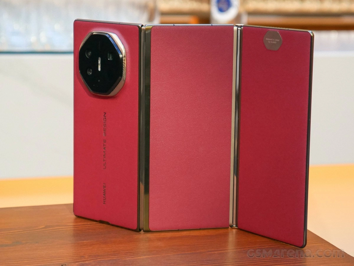 Huawei Mate XT2 red foldable phone ultimate design