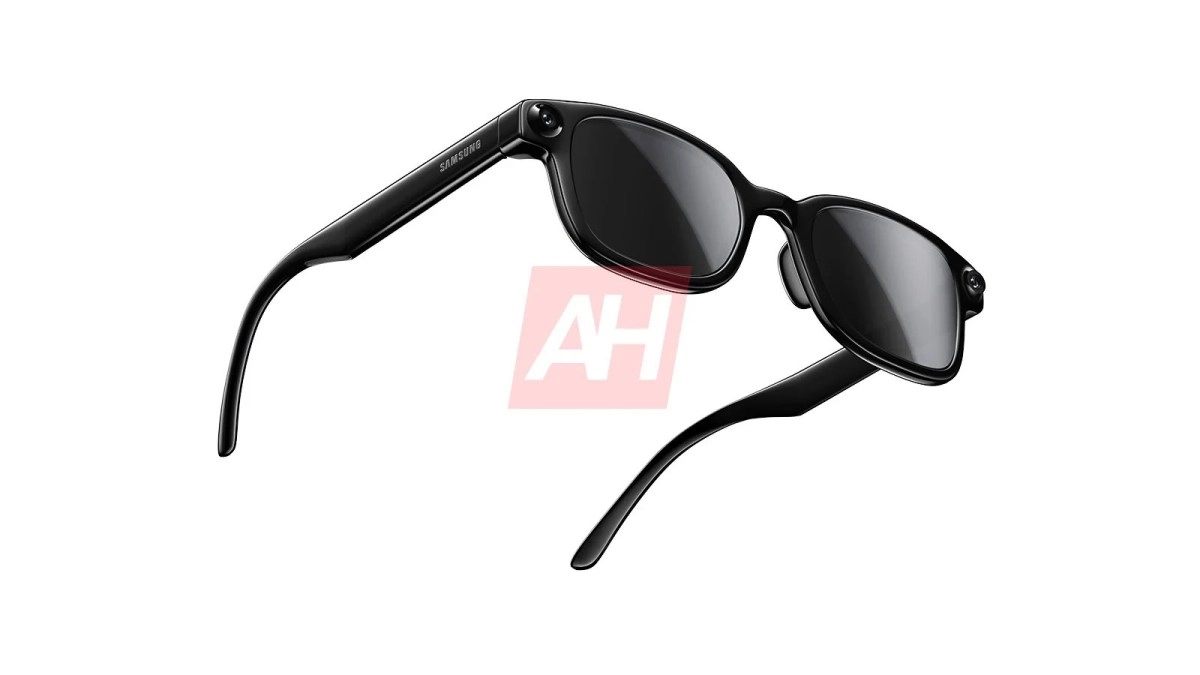 Samsung Galaxy Glasses black leaked render with camera.