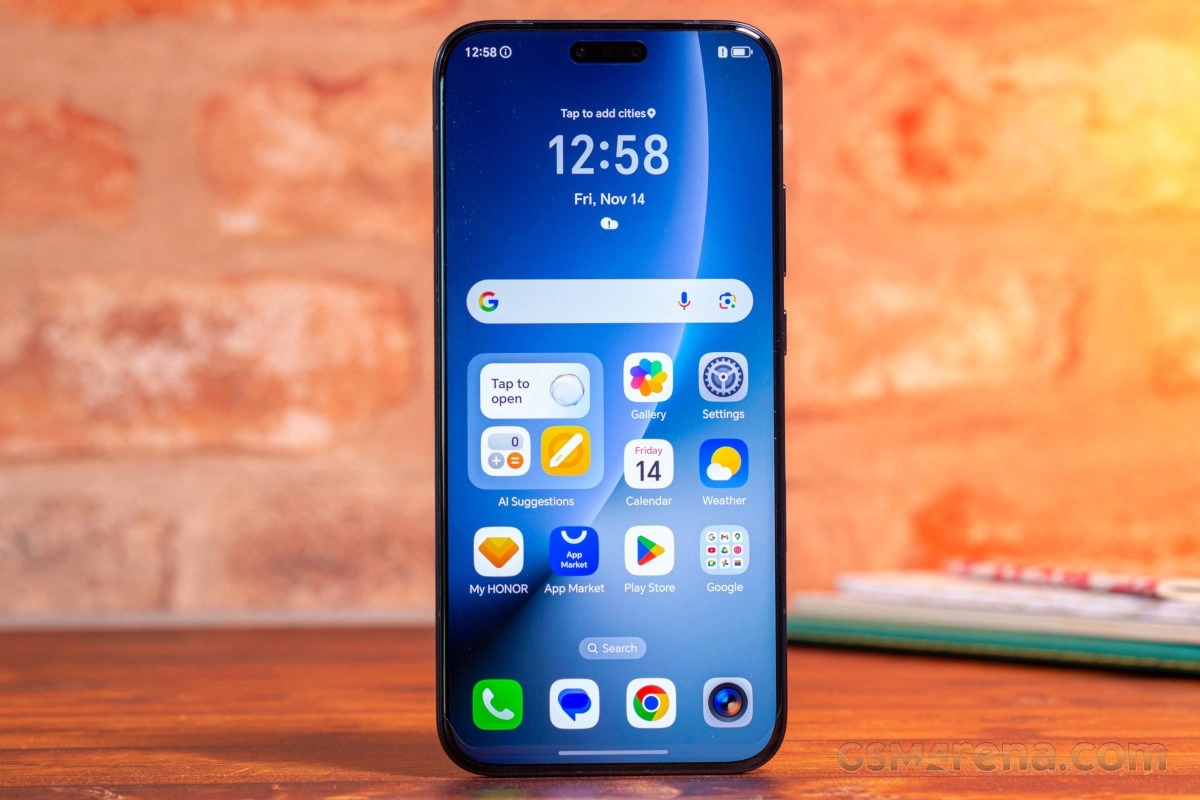 Honor Magic9 Pro Max smartphone display with app icons.