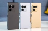Sony Xperia 1 VIII three color options displayed.