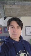 Man taking selfie video, Samsung Galaxy A37 test.