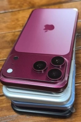 iPhone 18 Pro leak purple, silver, blue colors