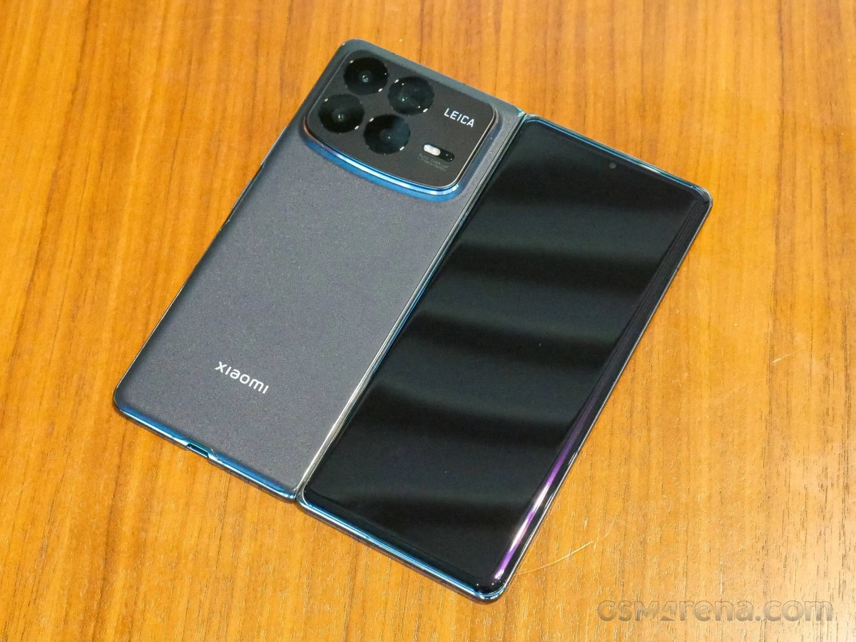 Xiaomi Mix Fold 5 phone with Leica camera system.
