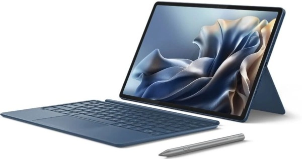 Motorola Moto Pad 70 Pro with keyboard and stylus