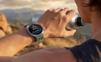 Galaxy Watch Ultra2 tracking outdoor fitness on wrist.