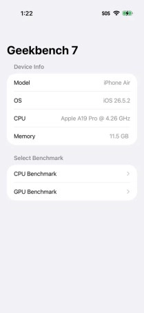 Geekbench 7 app showing iPhone Air device information.