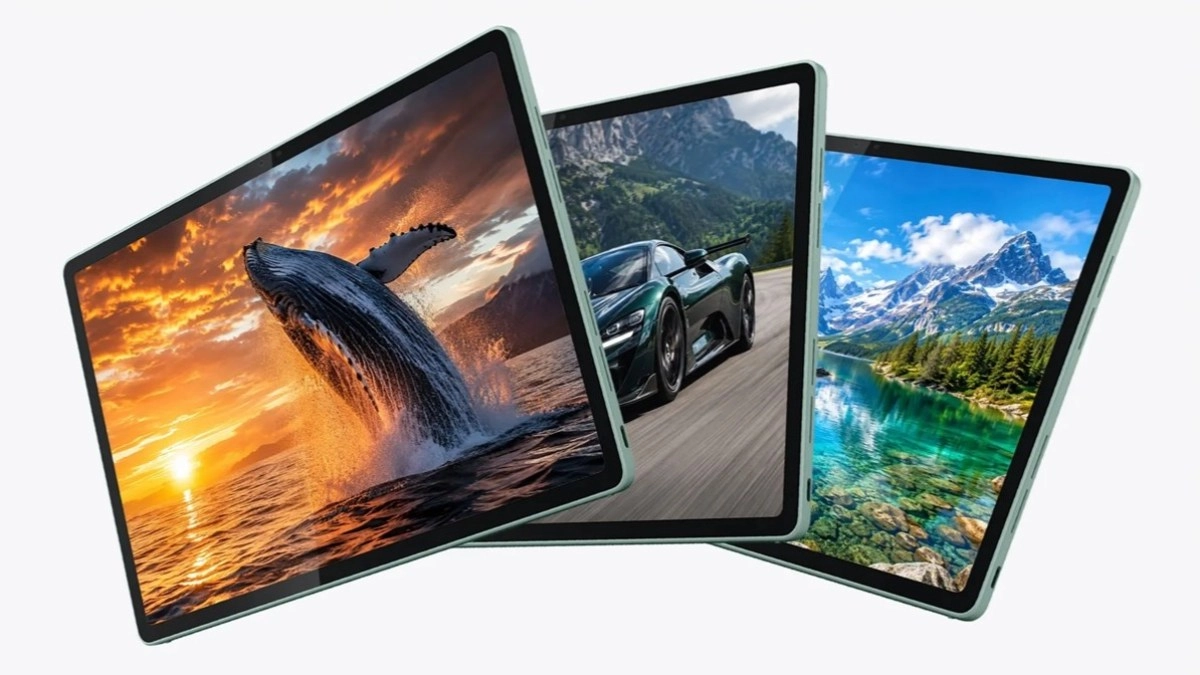 Motorola Moto Pad 70 three tablets.