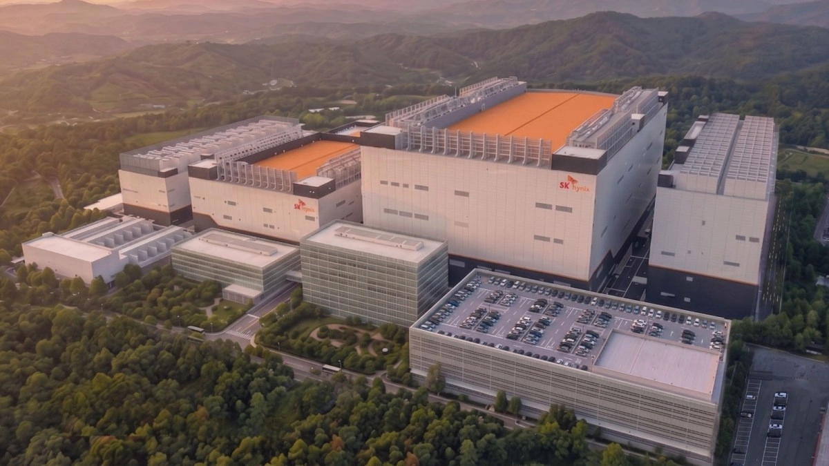 SK Hynix fabs with DRAM and NAND production.