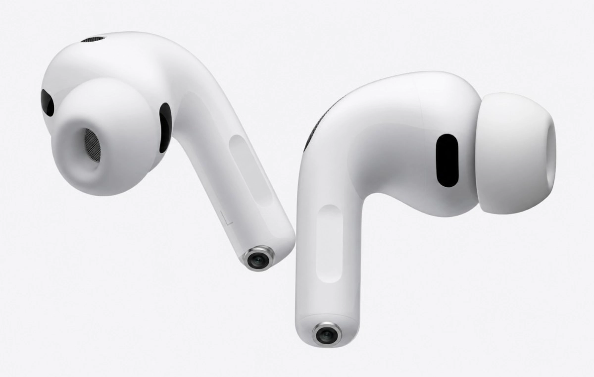 Apple camera-equipped AirPods Pro