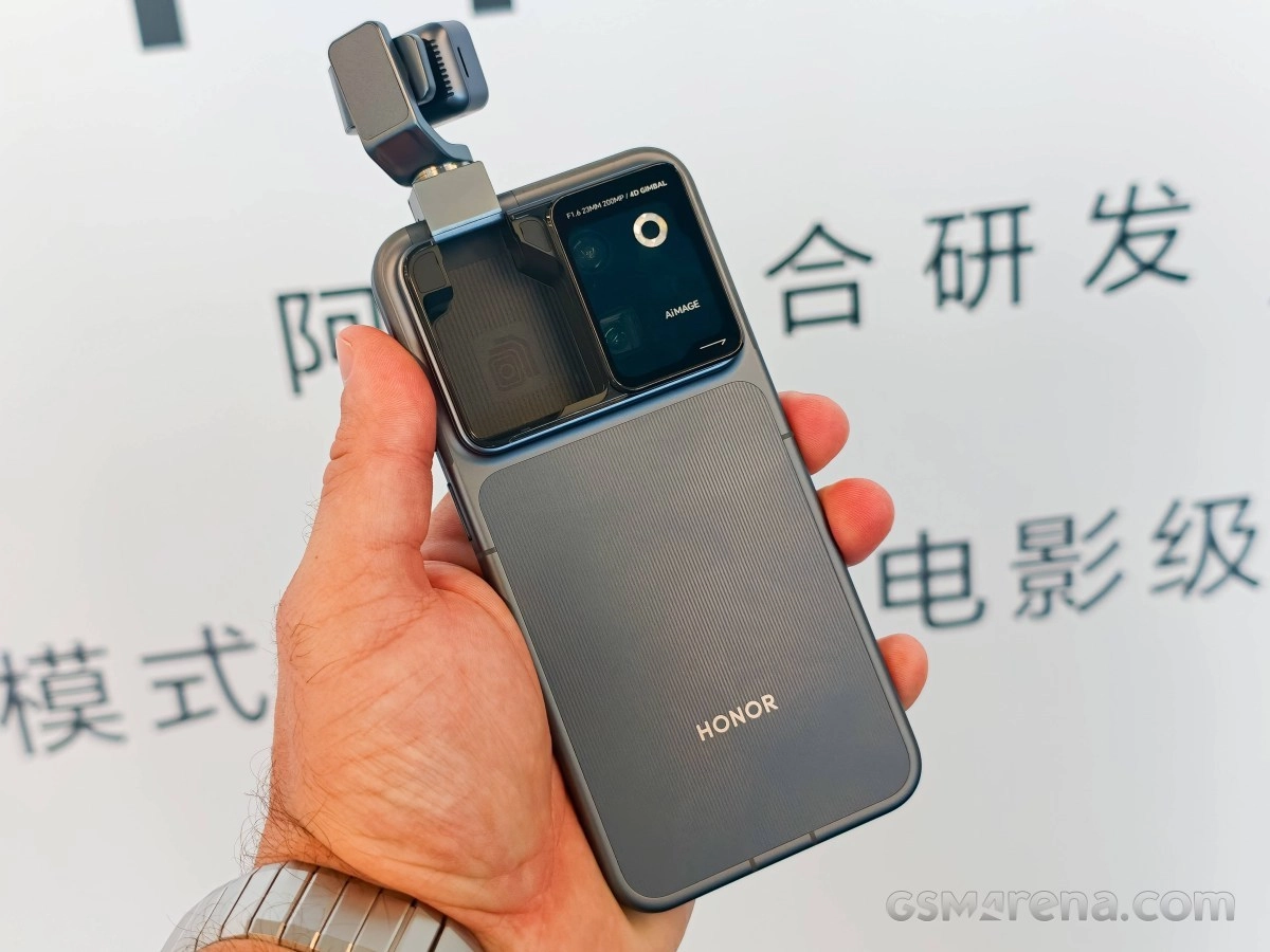 Honor phone with active gimbal camera module.