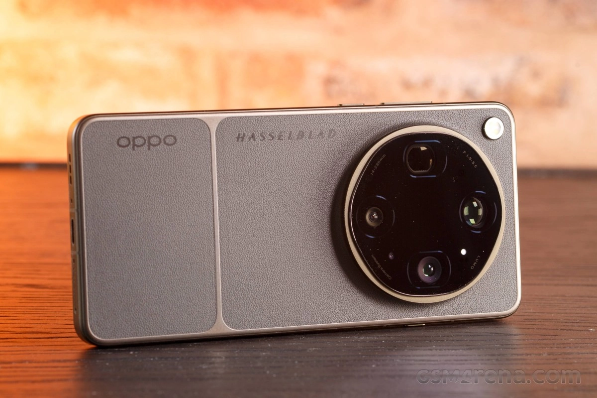 Oppo phone rear with Hasselblad camera system.