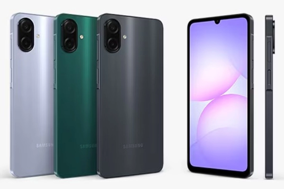 Samsung Galaxy A07s phones in three colors