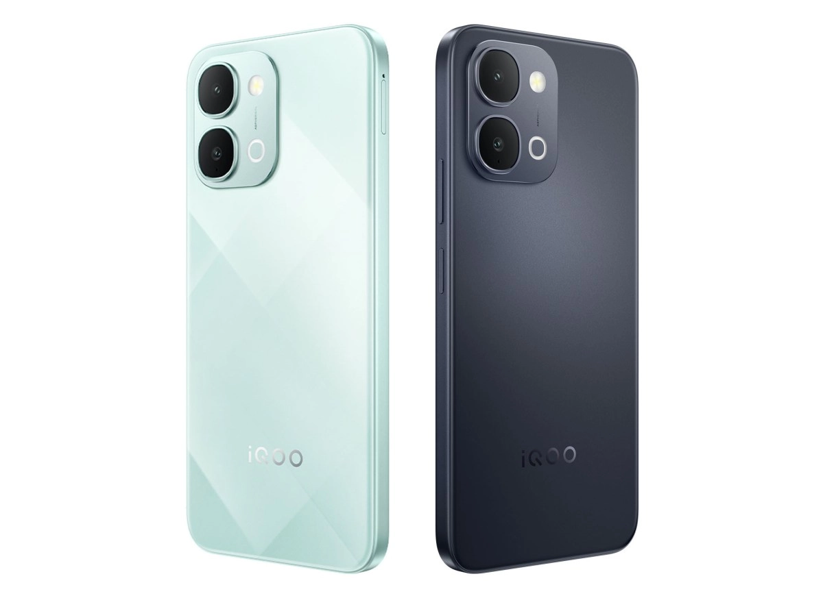 iQOO Z11xa mint and dark gray phones back