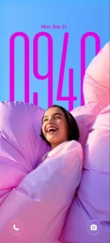 vivo X Fold6 lock screen with laughing girl wallpaper