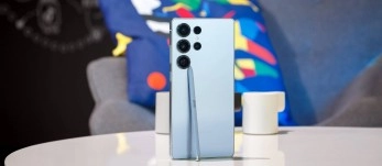 Samsung Galaxy S23 Ultra camera system with S Pen.