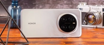 Honor phone with prominent quad camera