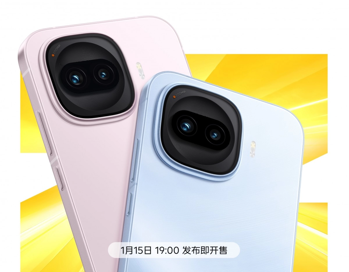 iQOO Z11 Turbo dual camera in pink and blue