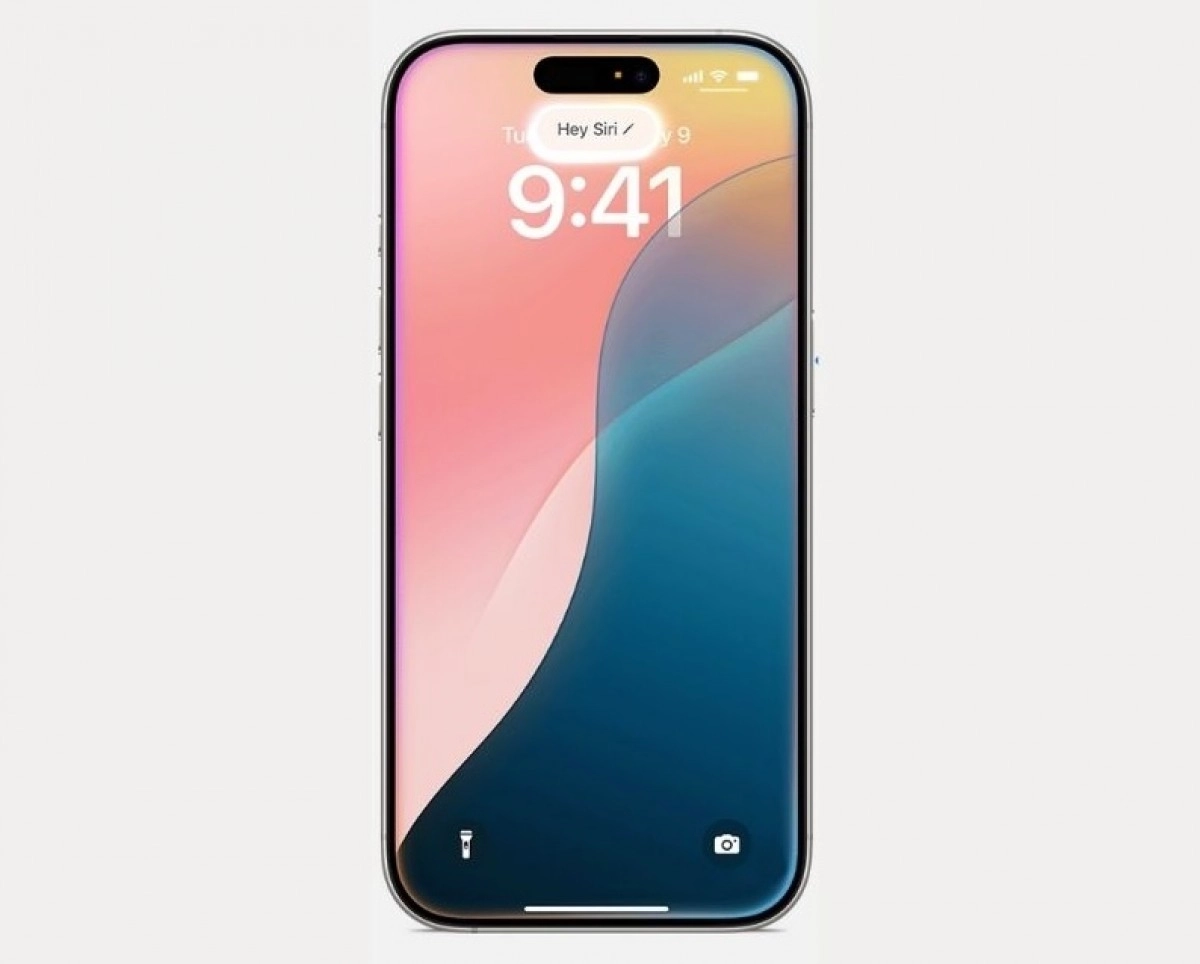 iPhone screen showing "Hey Siri" and time.