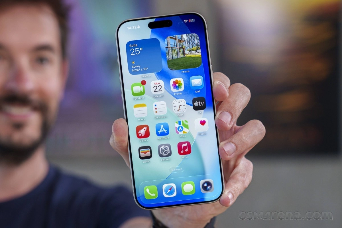 iPhone 15 Pro screen with weather, calendar, and apps