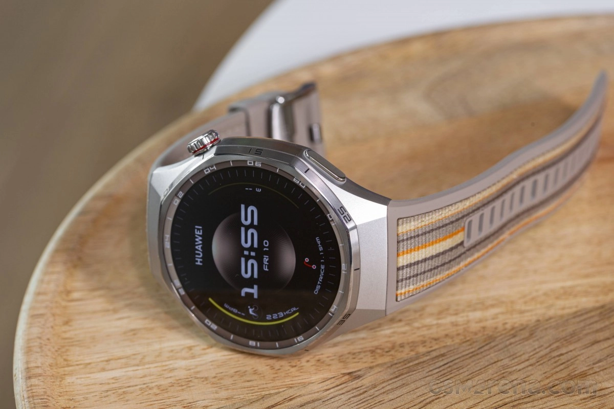 Huawei's new professional sport watch silver with patterned band