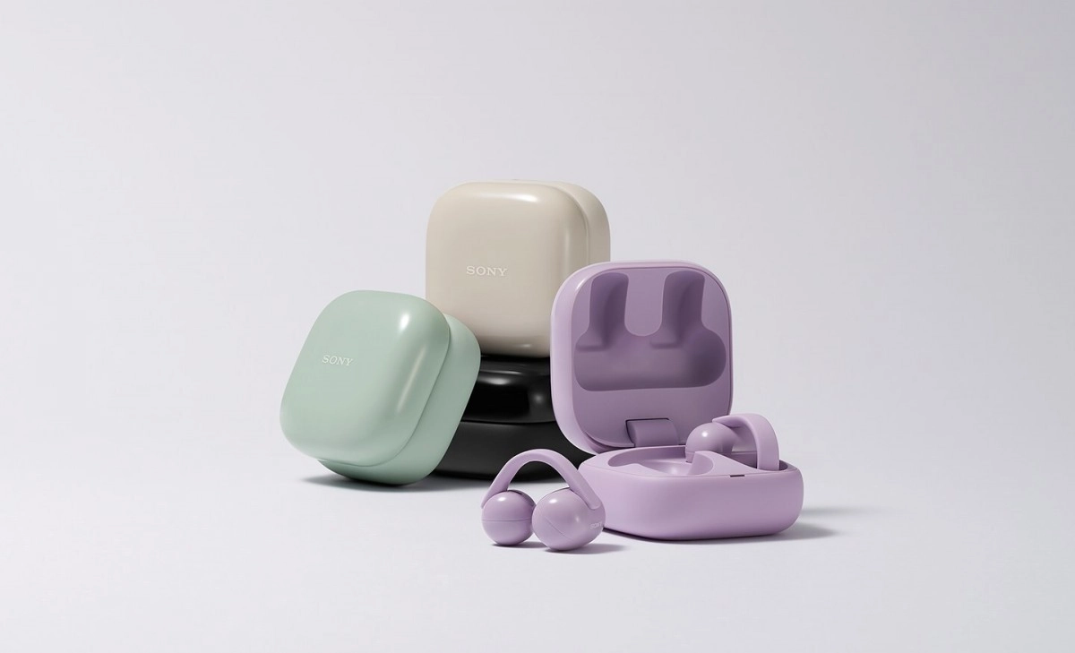 Sony LinkBuds Clip in pastel colors with cases.