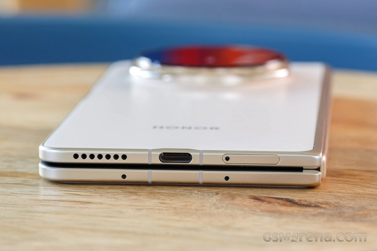 Honor Magic V6 foldable phone close-up.