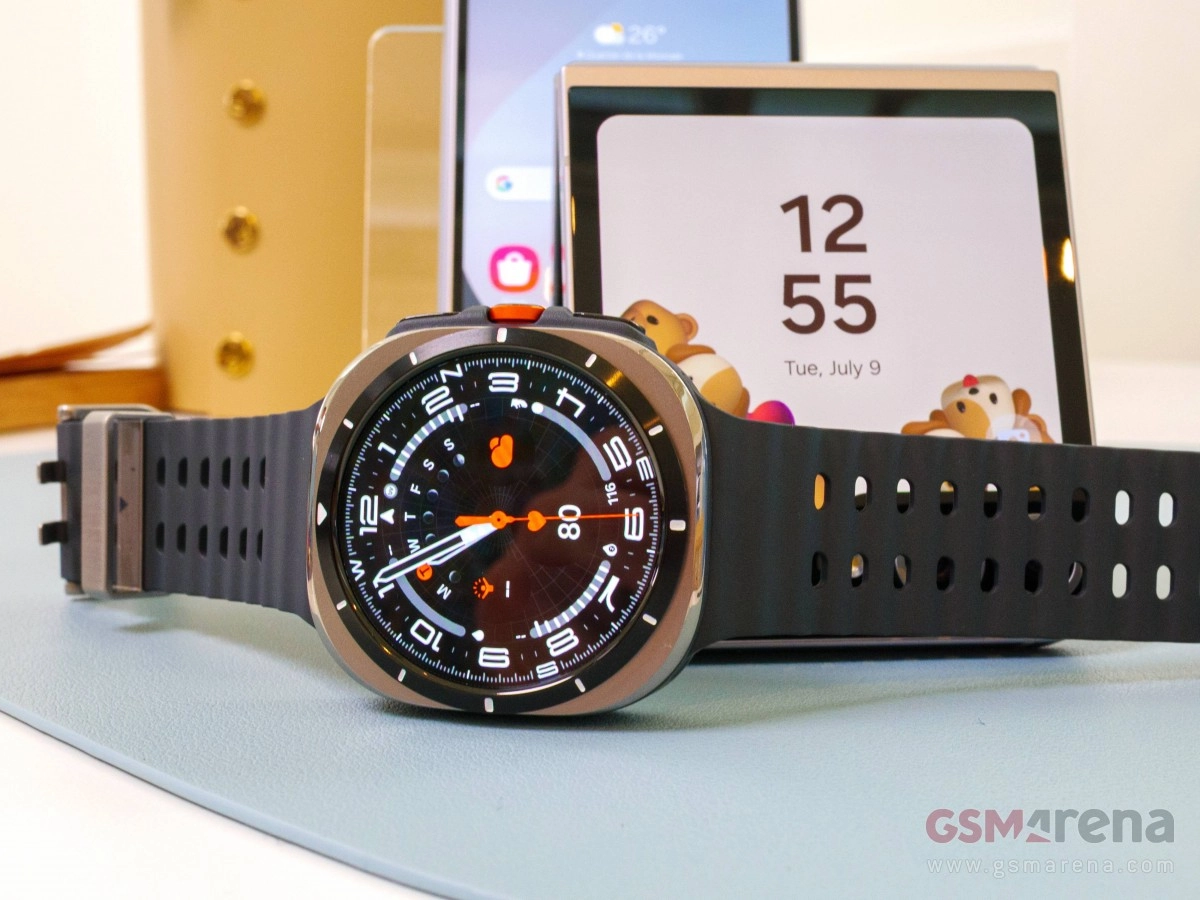 Samsung smartwatch and phone display.