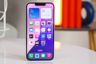 iPhone 2025 popular phone comparison.