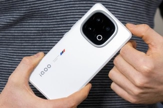 iQOO phone from top 20 popular phones 2025.
