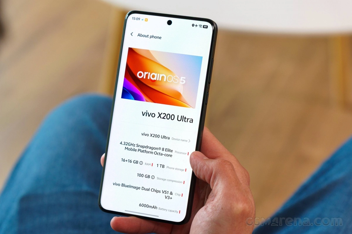 Snapdragon 8 Elite, 1TB storage.