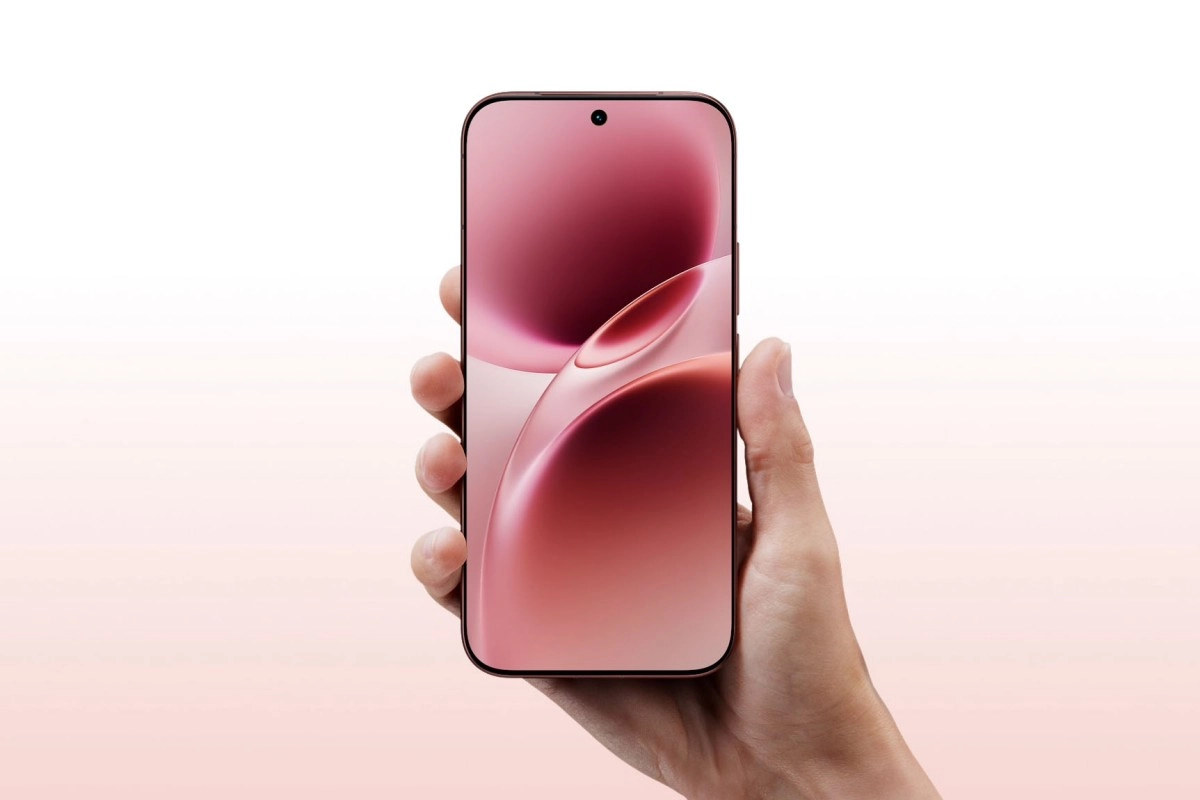 Vivo V70 Elite held in hand