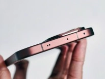 vivo V70 Elite rose gold side profile detail