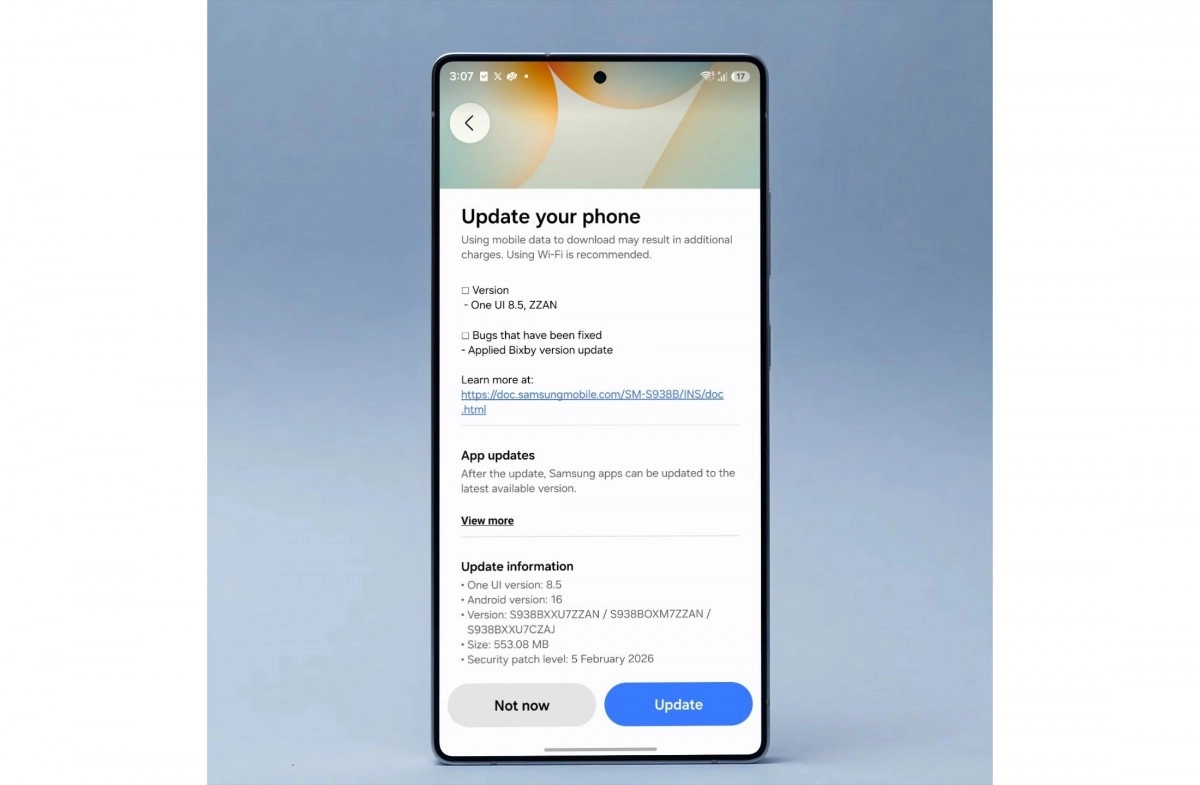 One UI 8.5 update screen with Bixby fix.